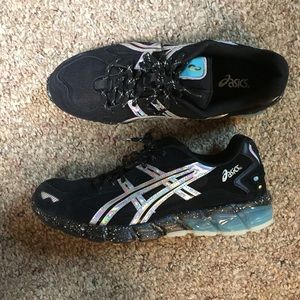 ASICS Tiger Running Shoes, Glow in the Dark!